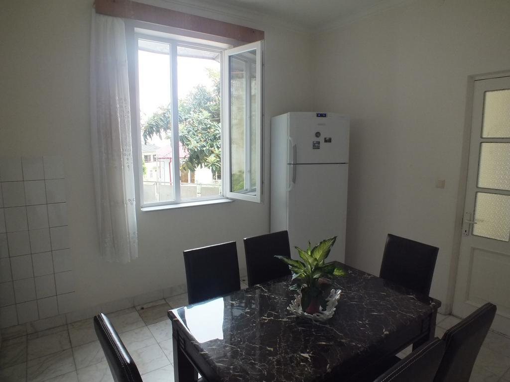 Guest House Lazuri Szarpi Kültér fotó